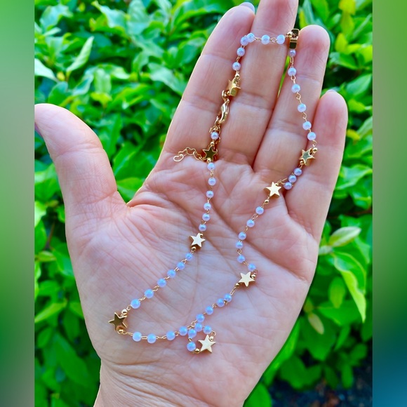 Jewelry - #16 Stars with Faux Pearls Gold Necklace